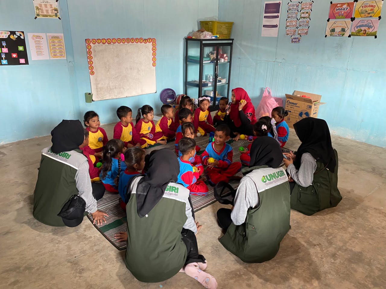 Day 4 Ikut mengajar di TK Darma Kesongo